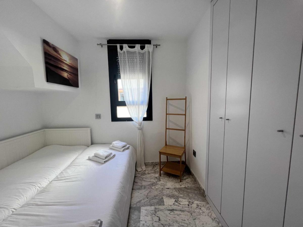Atico San Bernardo Terraza Y Parking Incluido Apartment Seville Exterior photo