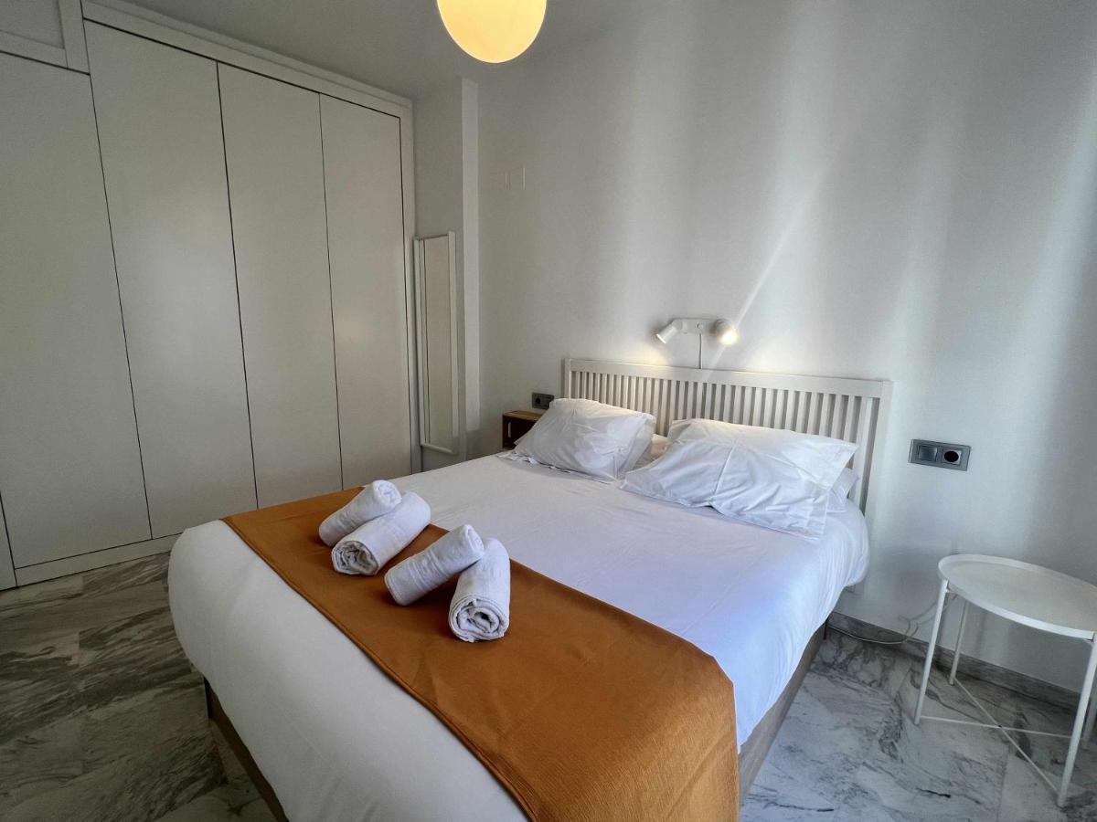 Atico San Bernardo Terraza Y Parking Incluido Apartment Seville Exterior photo